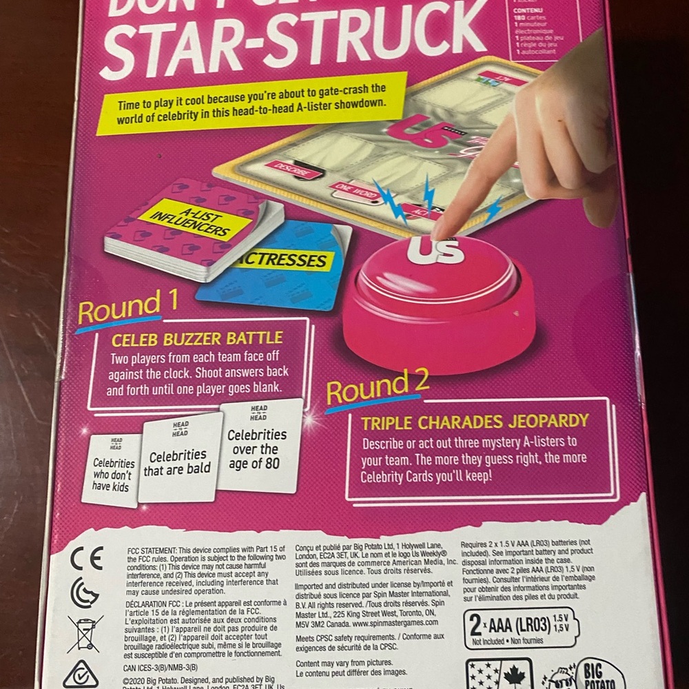 US Weekly Party Game - Picture 2 of 4